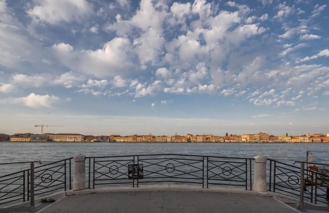Accademia Apartments R&R-1