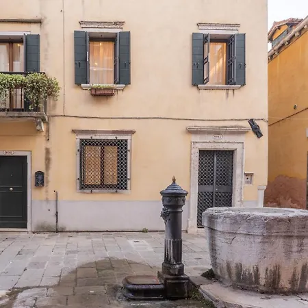 Accademia Apartments R&R-2
